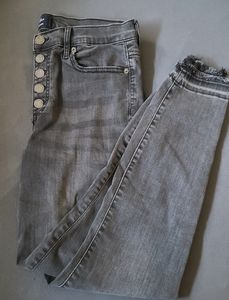 Gap high waisted jeans size 6